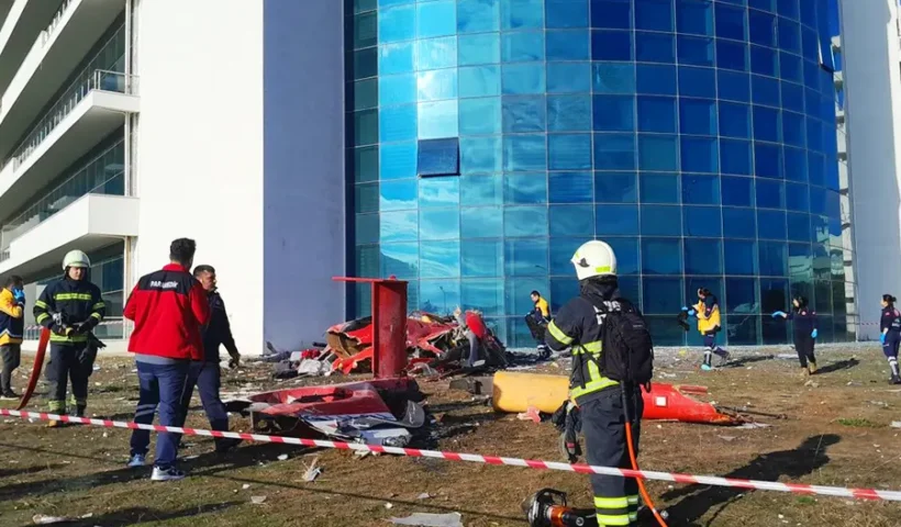 helicopter crash into a hospital