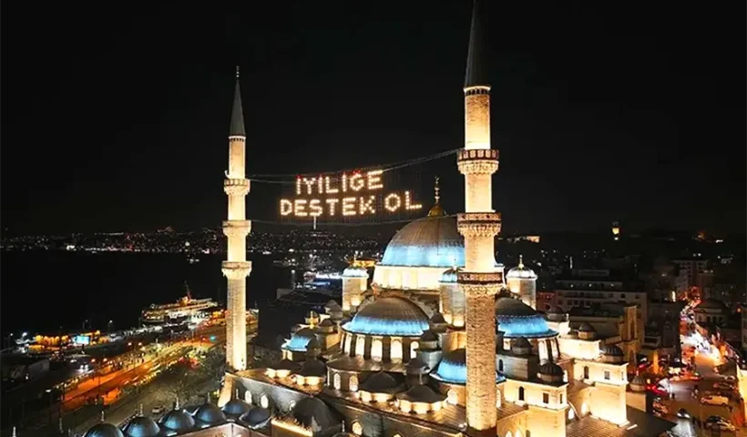 Istanbul mosques during Ramadan