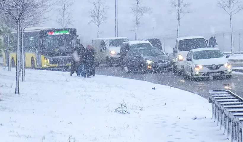 snowfalls in Istanbul