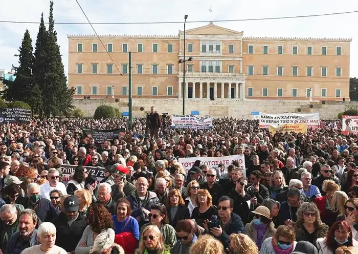Greece, protests over rail disaster