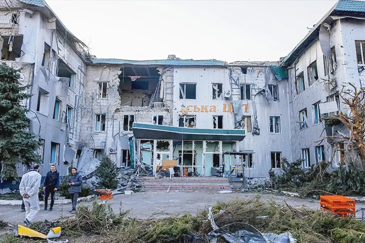 hospital dañado en Ucrania