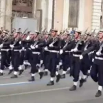 insultos de soldados griegos contra Turquía