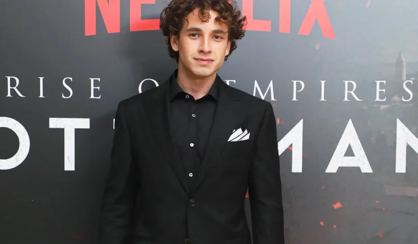 actor turco Cem Yiğit Üzümoğlu