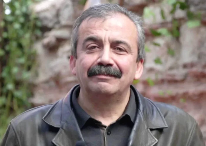 Sırrı Süreyya Önder