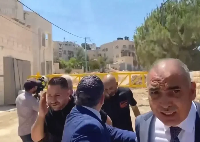 Israeli shots on a group of diplomats in Jenin