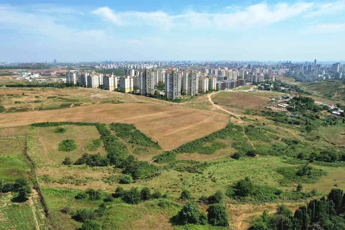 lands outside Istanbul