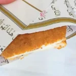 sandwich envuelto en páginas del Corán en un colegio de Turquía