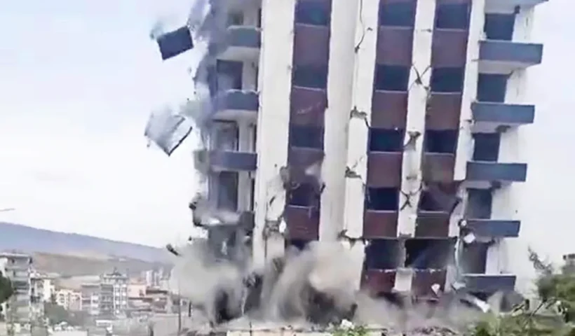 Turkey, building damaged by earthquake collapses