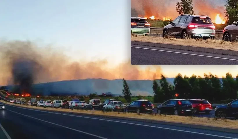 fire next to a motorway in Izmir