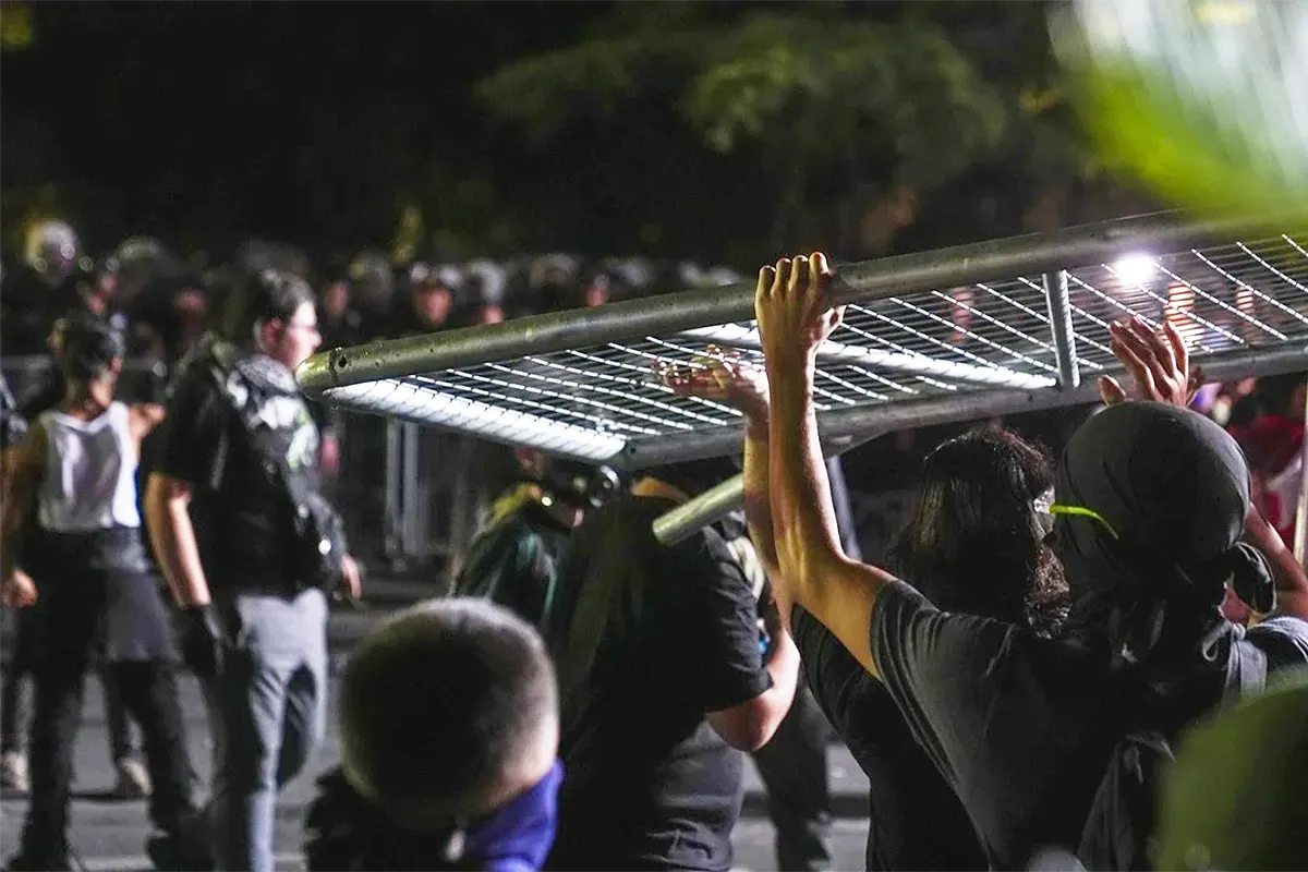 protestas por la detención de İmamoğlu