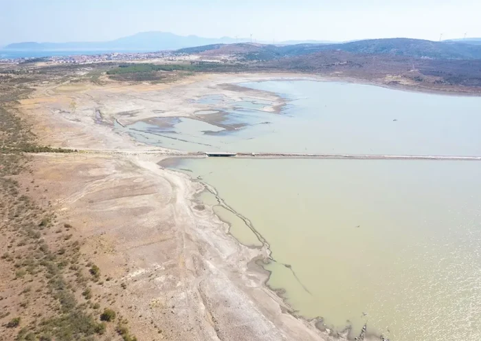 sequía en el pantano de Çeşme, Izmir