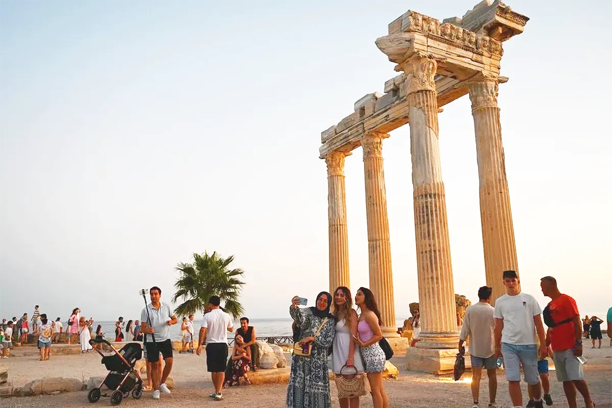 turistas en Antalya