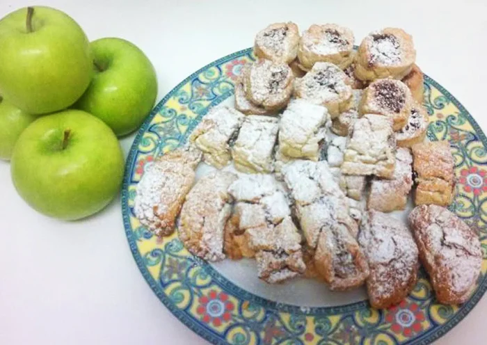apple biscuits