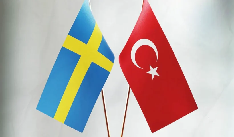 banderas de Suecia y Turquía