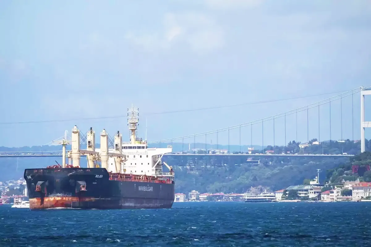 barco en el Bósforo