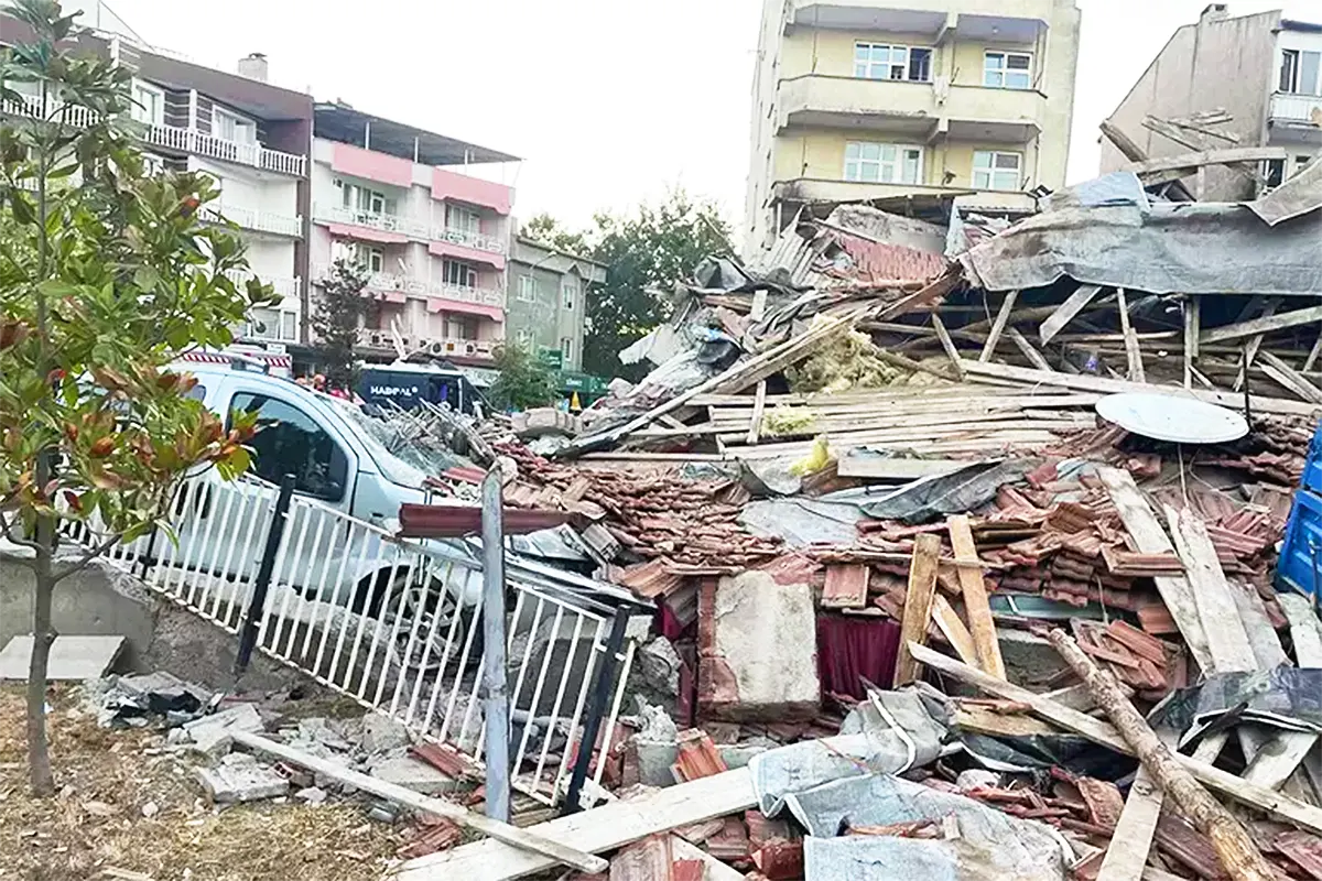 damage by the earthquake in Balıkesir