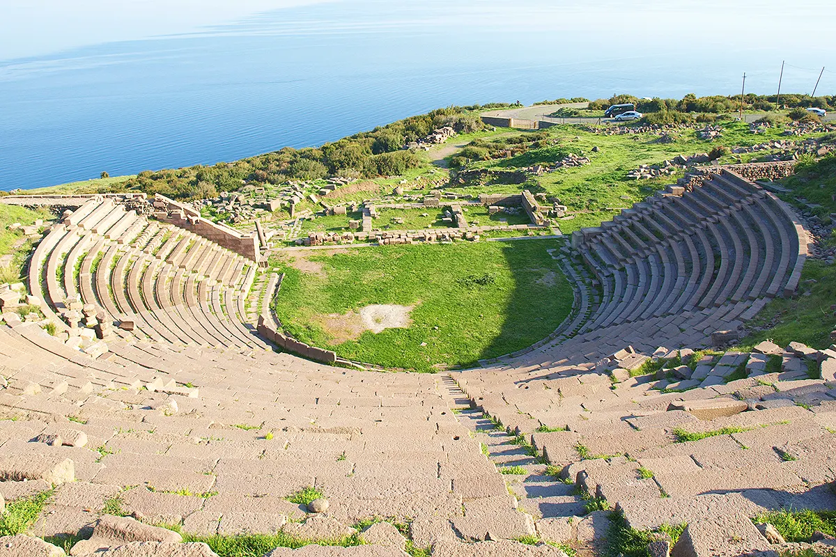 ruinas del teatro de Assos