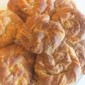 Tahinli çörek (bollos con tahin y nuez)