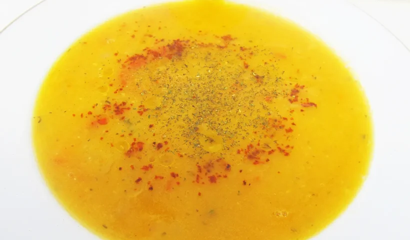 sopa de lentejas rojas