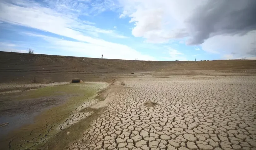 dry dam in Turkey