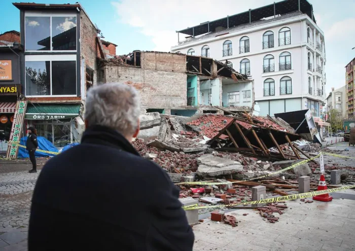 earthquake in Balıkesir, Turkey