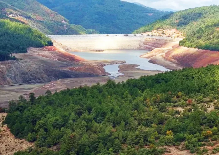embalses de Bursa durante la sequía