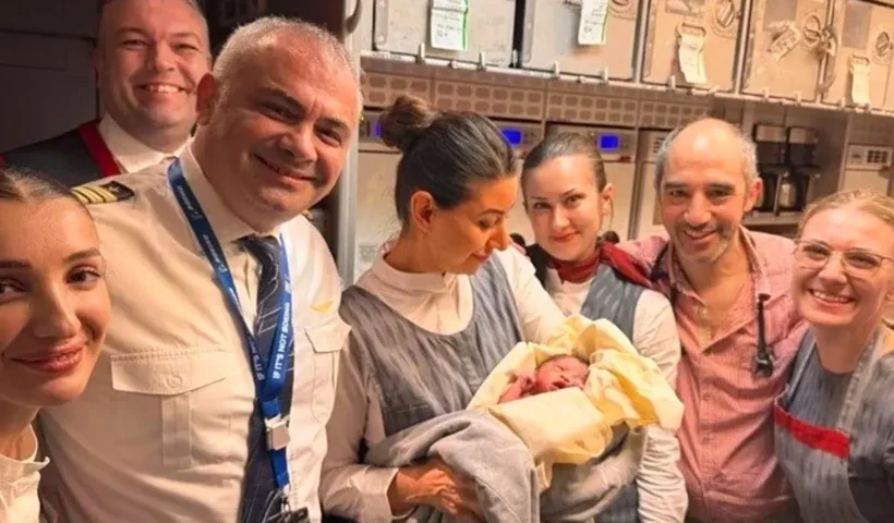 baby born on Turkish Airlines flight