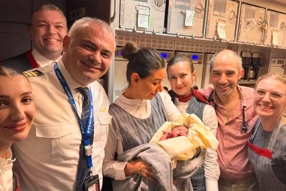 baby born on Turkish Airlines flight
