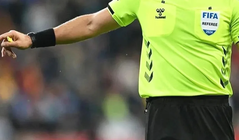 referee
