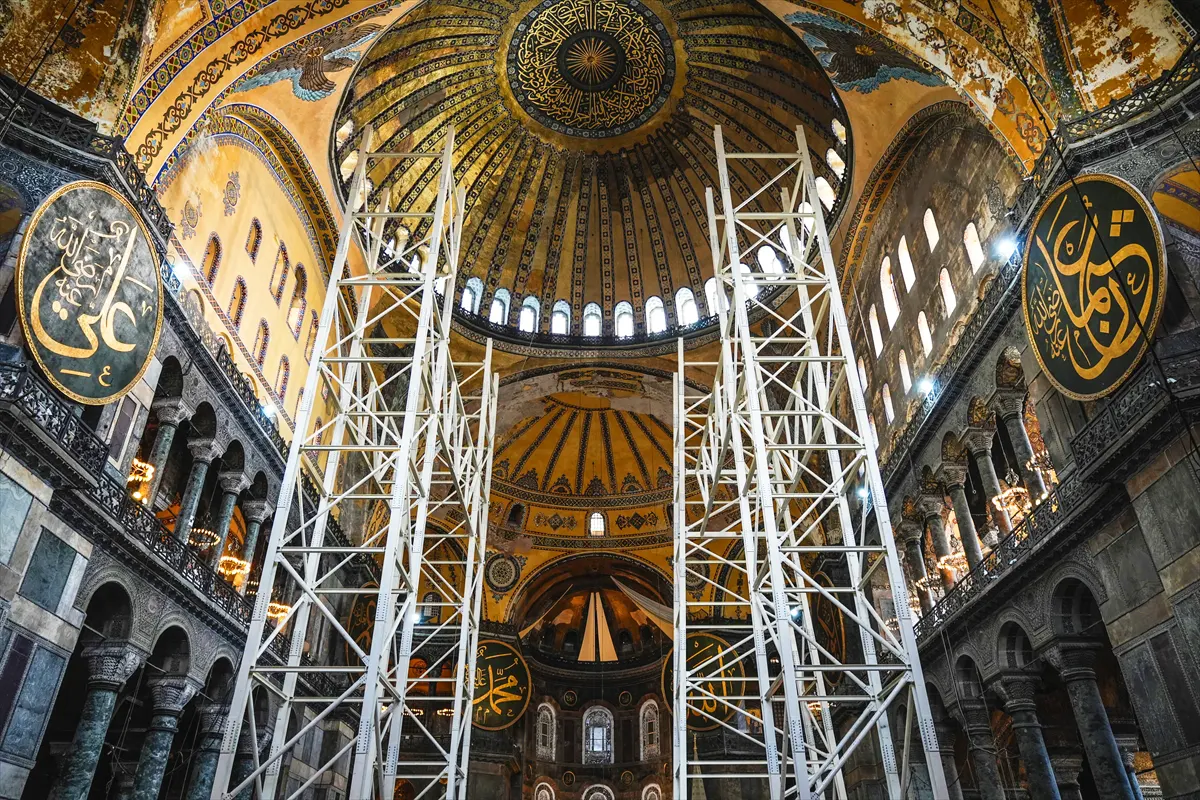 Santa Sofía, restauración