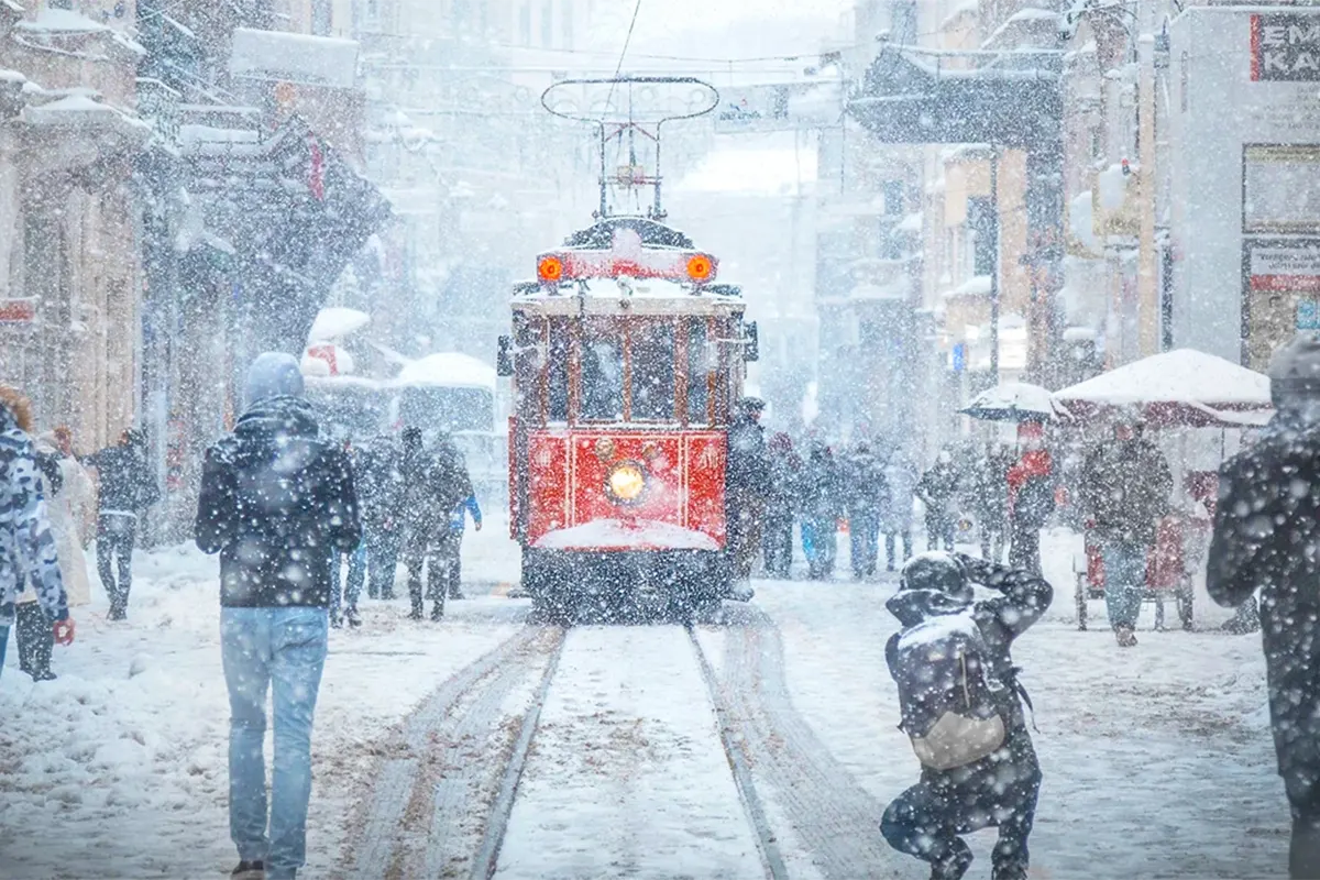nevada, nieve en Estambul