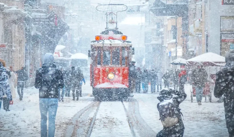 snowfall, snow in Istanbul