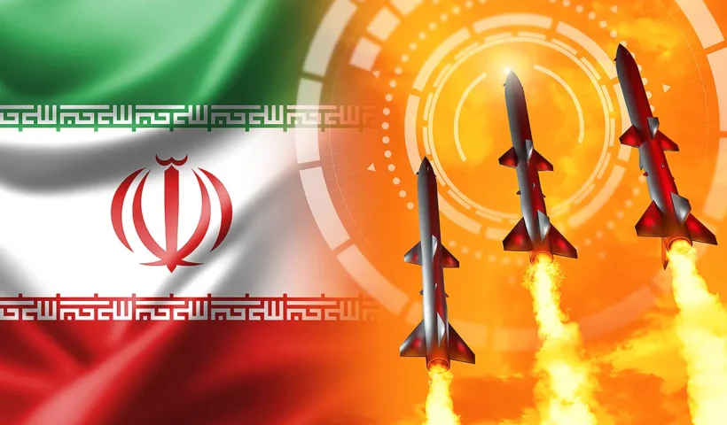 tres misiles lanzados contra un objetivo junto a una bandera de Irán