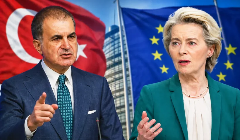 el portavoz del partido turco AKP, Ömer Çelik, junto a la presidenta de la Comisión Europea, Ursula von der Leyen; detrás aparecen las banderas de Turquía y la UE