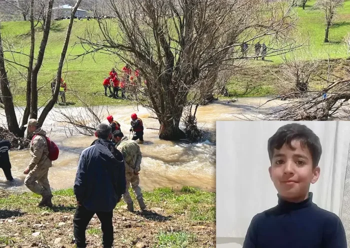 Dozens of people are searching along a stream surrounded by trees; in one corner, there is a picture of the missing child
