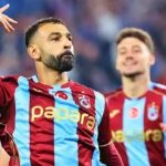 Salah celebra un gol con el Trabzonspor